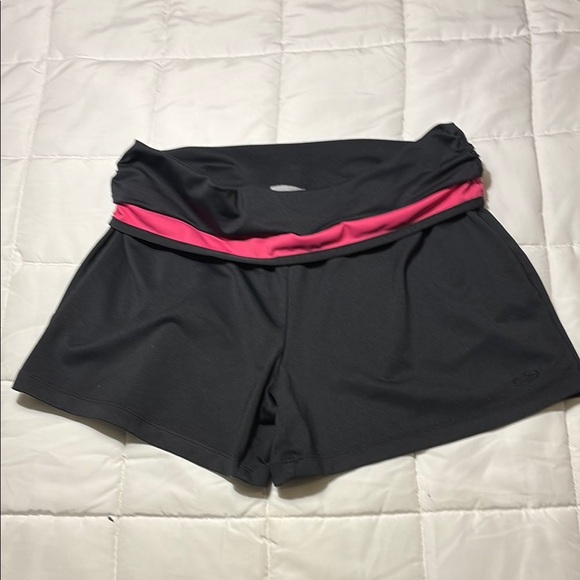 Champion C9 Black and Pink Pullon
Athletic Shorts, sz S - Picture 1 of 10